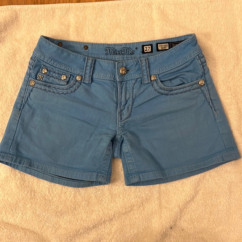 Miss me shorts, medium blue color.